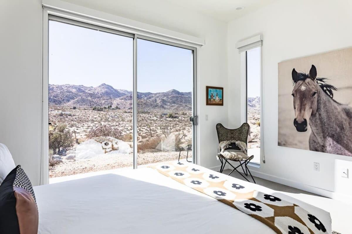 Shelter 2 L A Classic At Joshua Tree Park Entrance Exterior foto