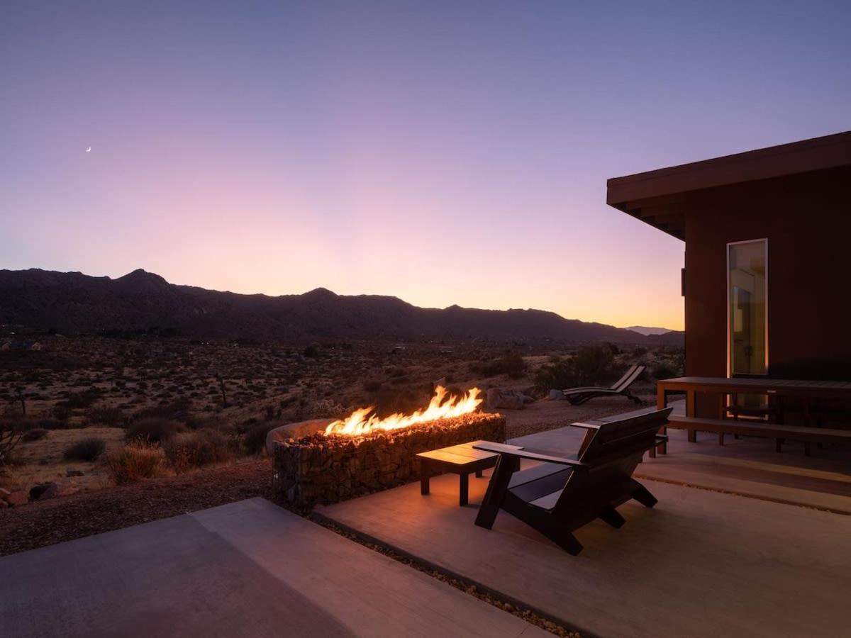 Shelter 2 L A Classic At Joshua Tree Park Entrance Exterior foto