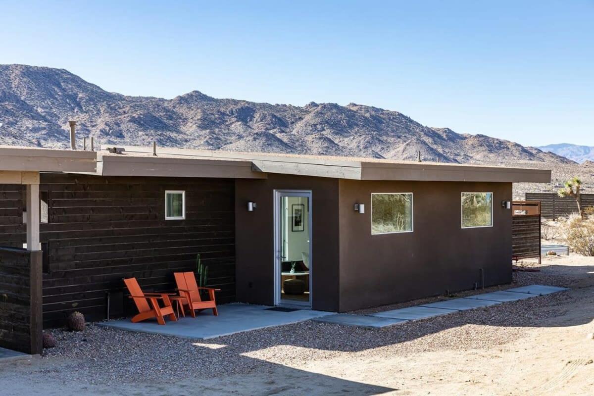 Shelter 2 L A Classic At Joshua Tree Park Entrance Exterior foto